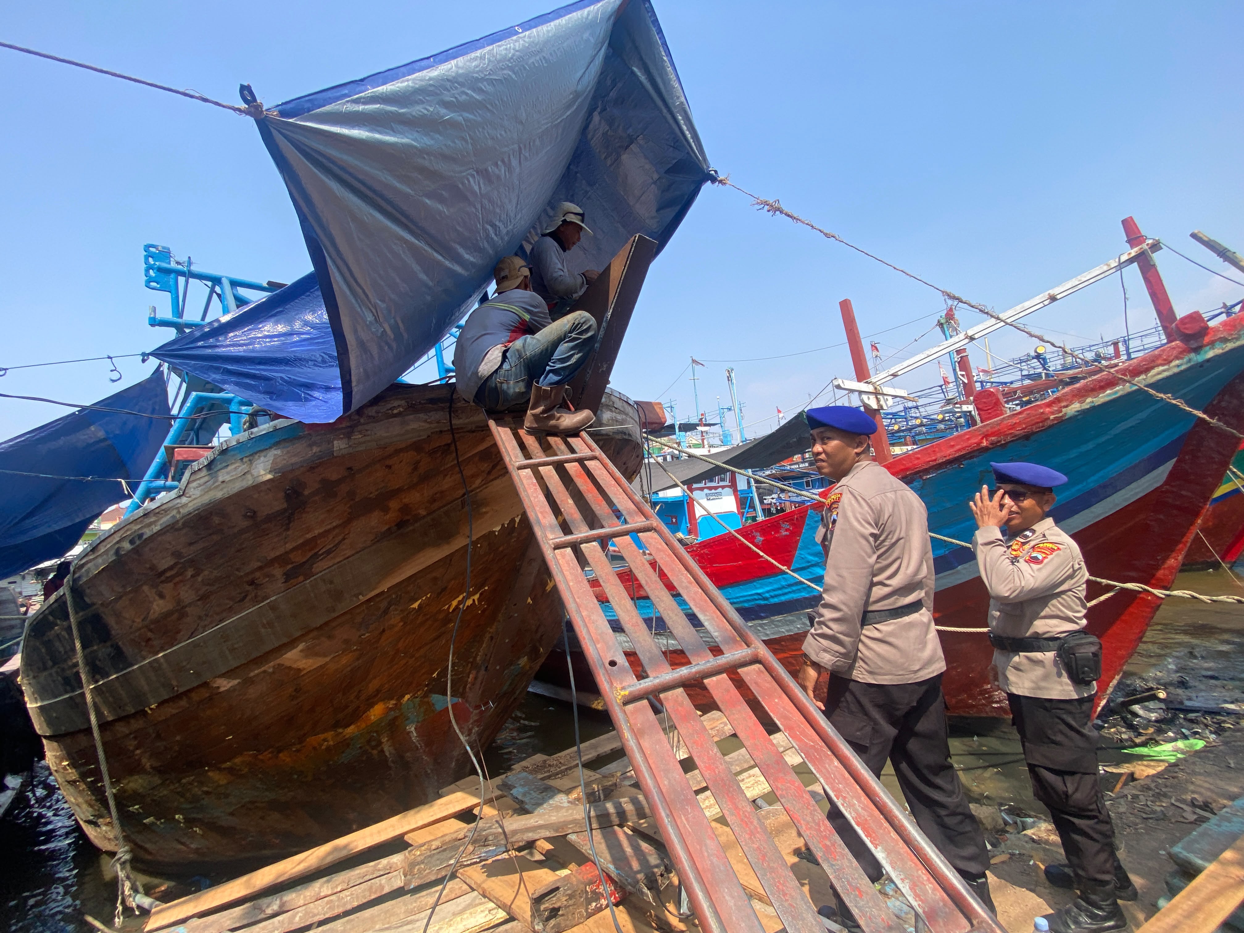 Cegah Kapal Terbakar, Polisi Pati Gencarkan SIPOLACEKAL dan Patroli Pekerjaan Panas